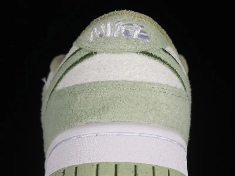 All categories Nk SB Dunk series Nk SB Dunk Low low-top sneakers C version Nk SB Dunk Low wool white green SB low-top sports and leisure sneakers DQ7579-300